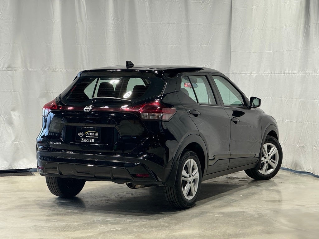 2023 Nissan Kicks S