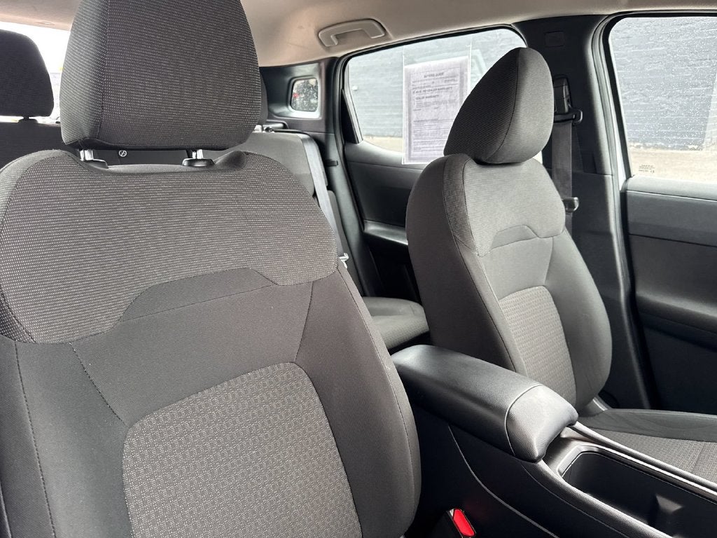 2025 Nissan Kicks S FWD