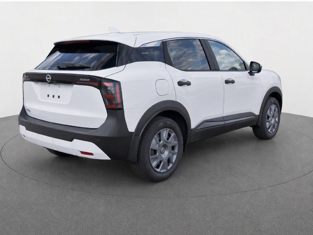 2025 Nissan Kicks S FWD
