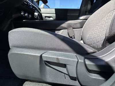 2025 Nissan Kicks SV AWD