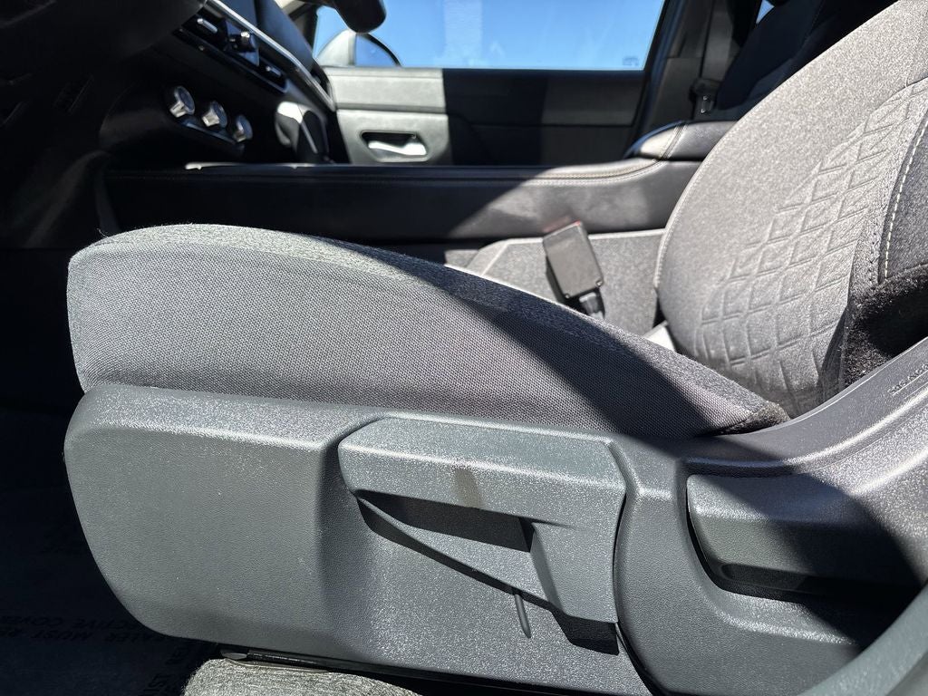 2025 Nissan Kicks SV AWD