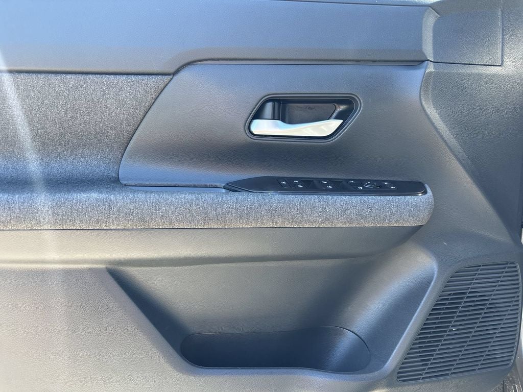 2025 Nissan Kicks SV AWD