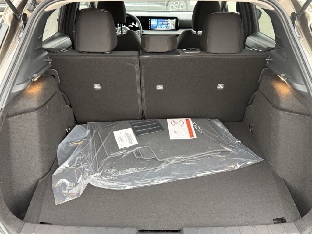 2025 Nissan Kicks SV AWD