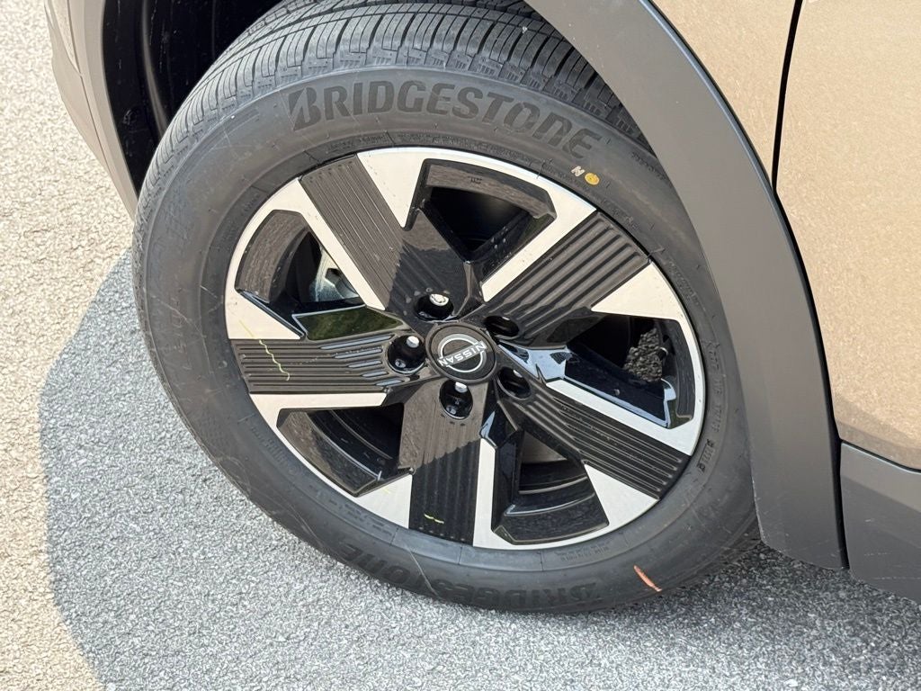 2025 Nissan Kicks SV AWD