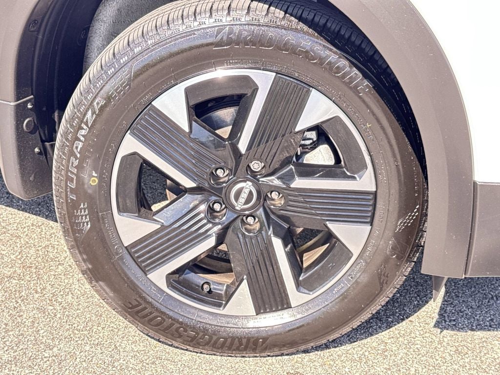 2025 Nissan Kicks SV AWD