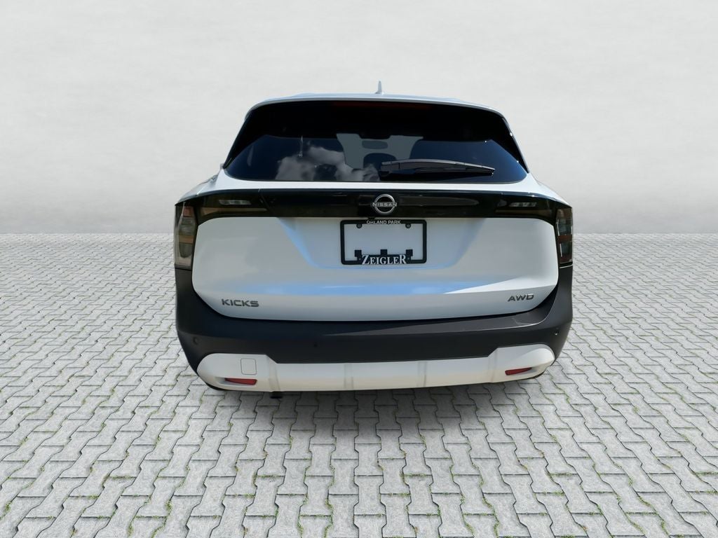 2025 Nissan Kicks SV AWD
