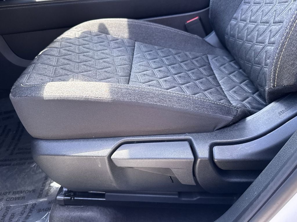 2025 Nissan Kicks SV AWD