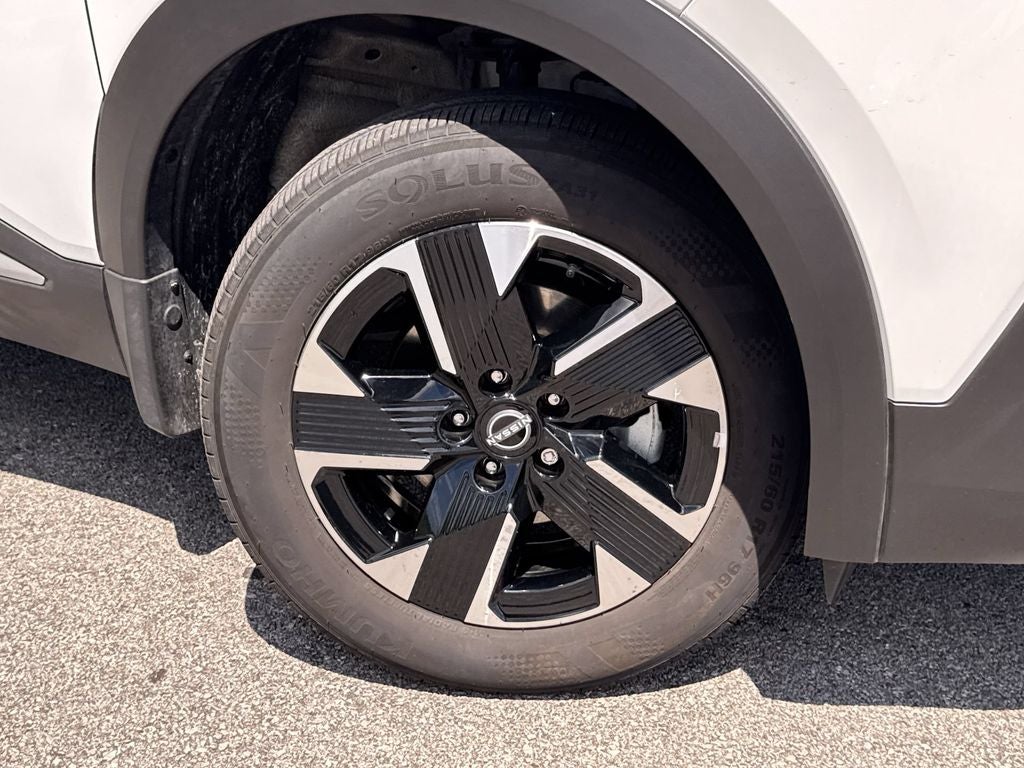 2025 Nissan Kicks SV AWD