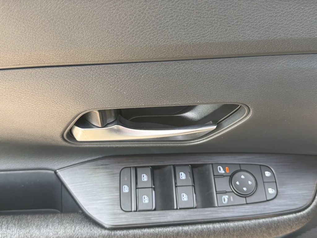 2025 Nissan Kicks SV AWD