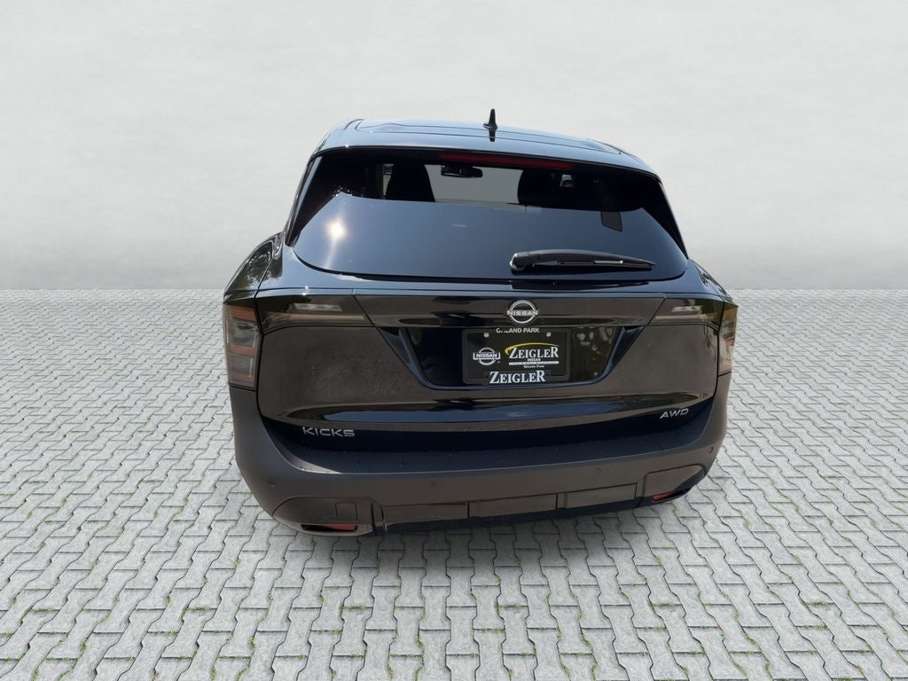 2025 Nissan Kicks SV AWD