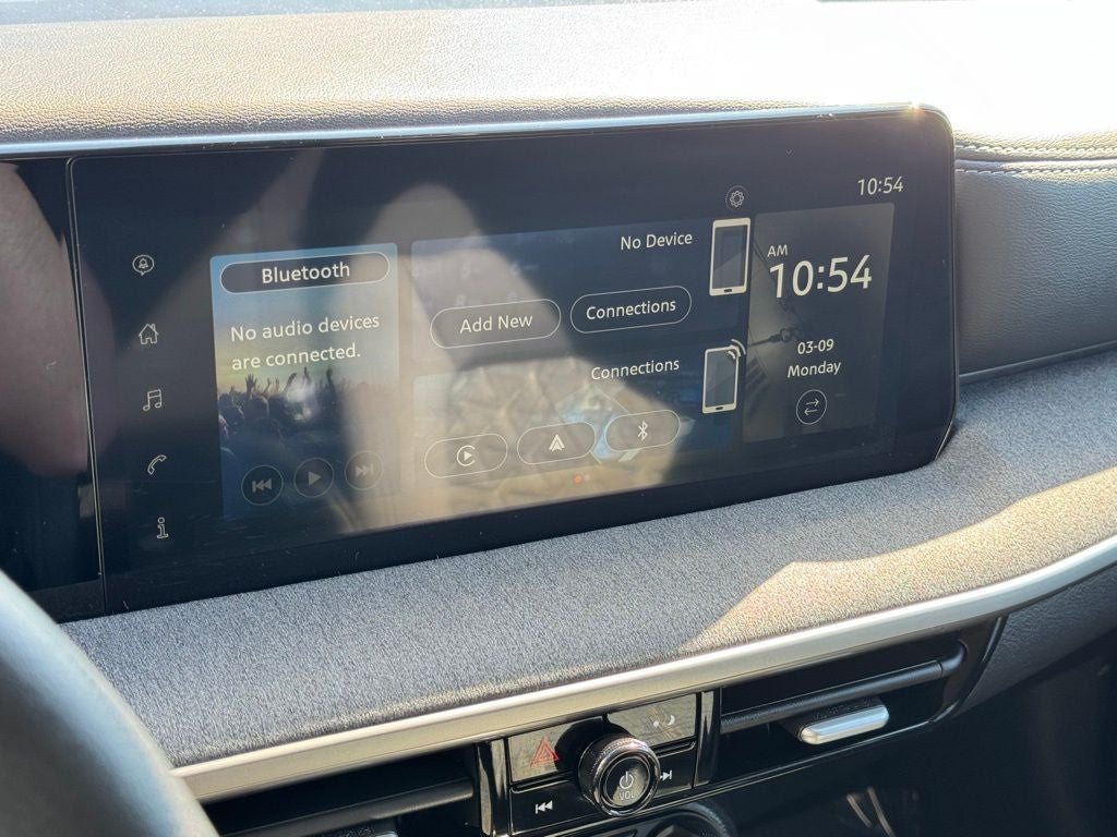 2025 Nissan Kicks SV AWD