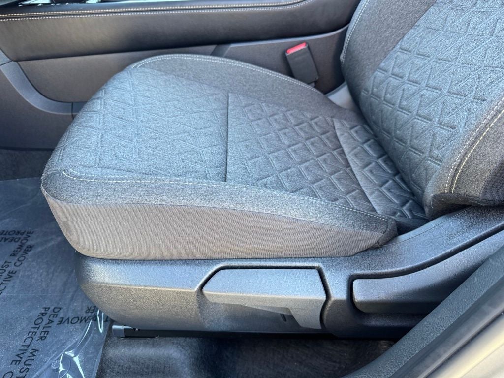 2025 Nissan Kicks SV AWD