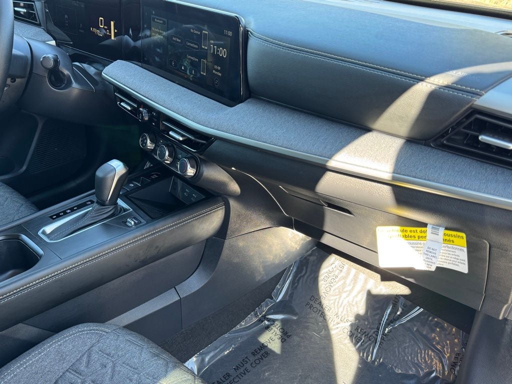 2025 Nissan Kicks SV AWD