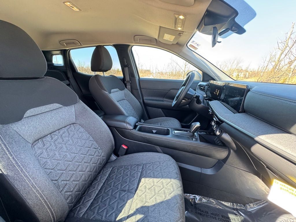 2025 Nissan Kicks SV AWD