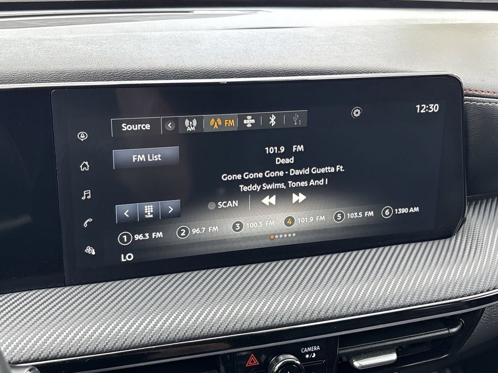 2025 Nissan Kicks SR FWD
