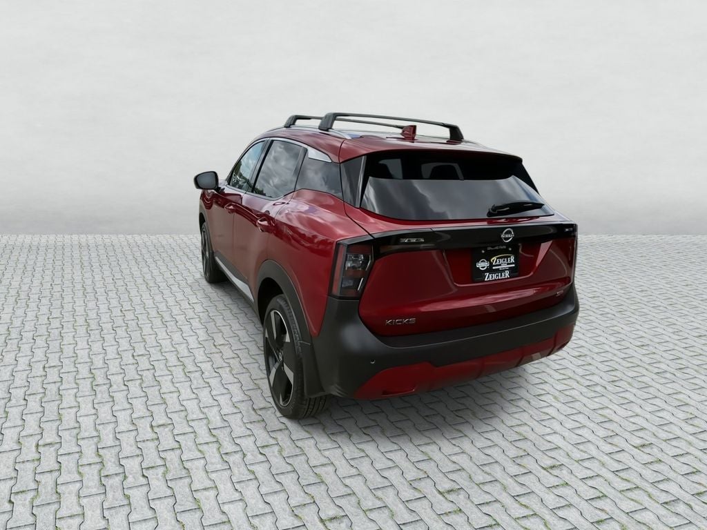 2025 Nissan Kicks SR FWD