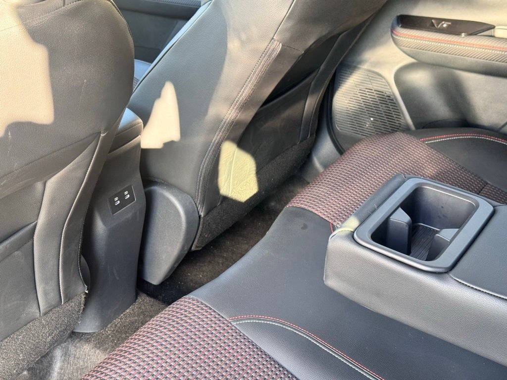 2025 Nissan Kicks SR AWD