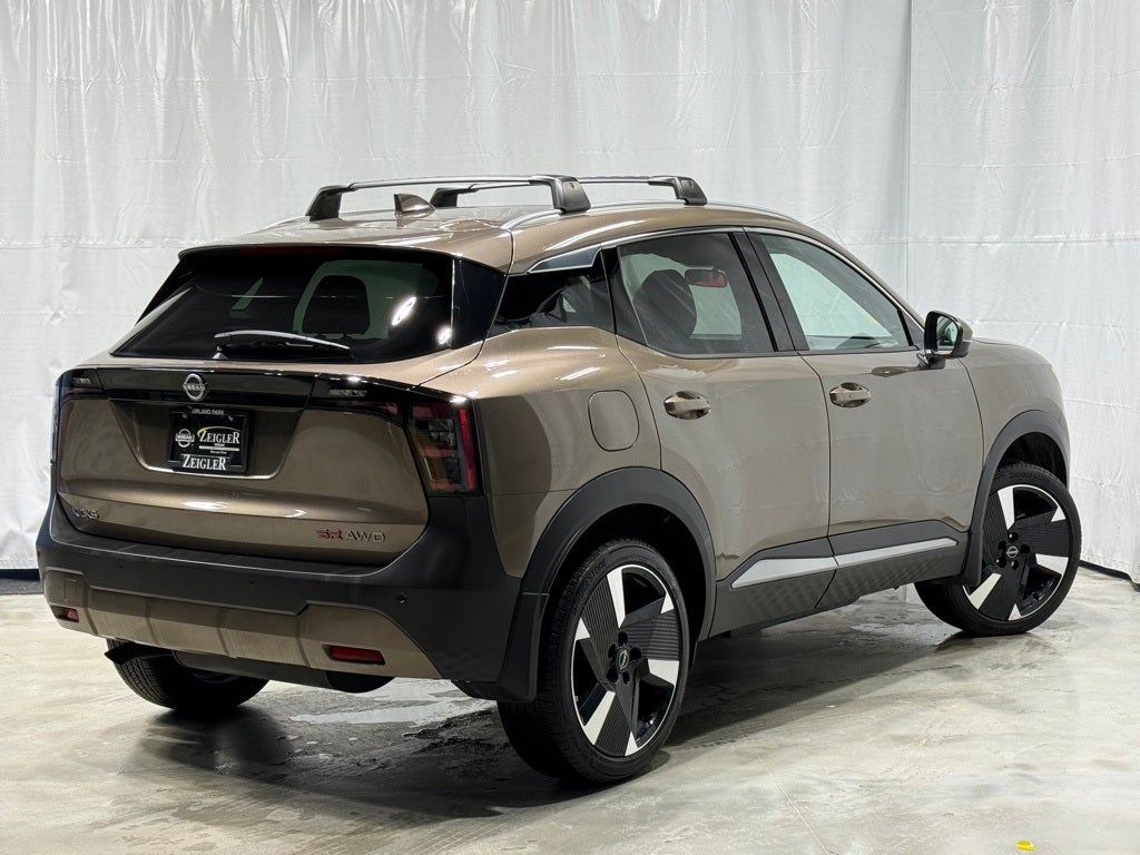 2025 Nissan Kicks SR