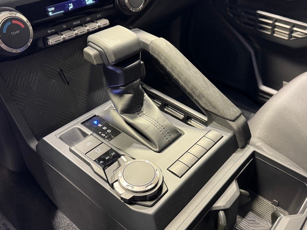 2025 Toyota Tacoma SR