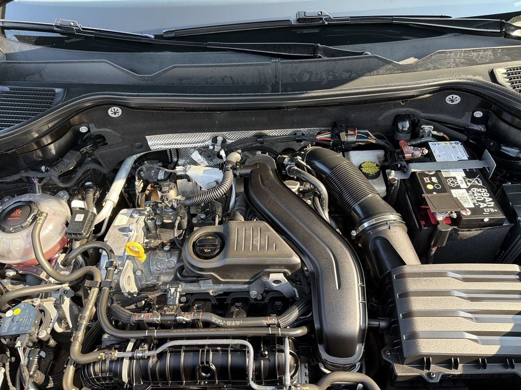 2025 Volkswagen Taos 1.5T SE AWD