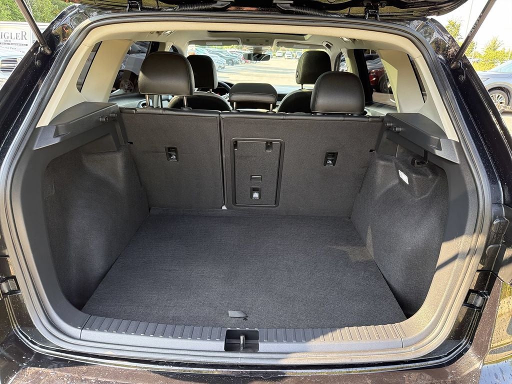 2025 Volkswagen Taos 1.5T SE AWD