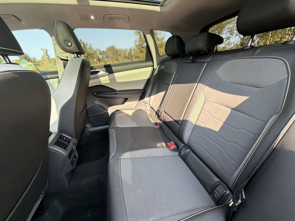2025 Volkswagen Taos 1.5T SE AWD