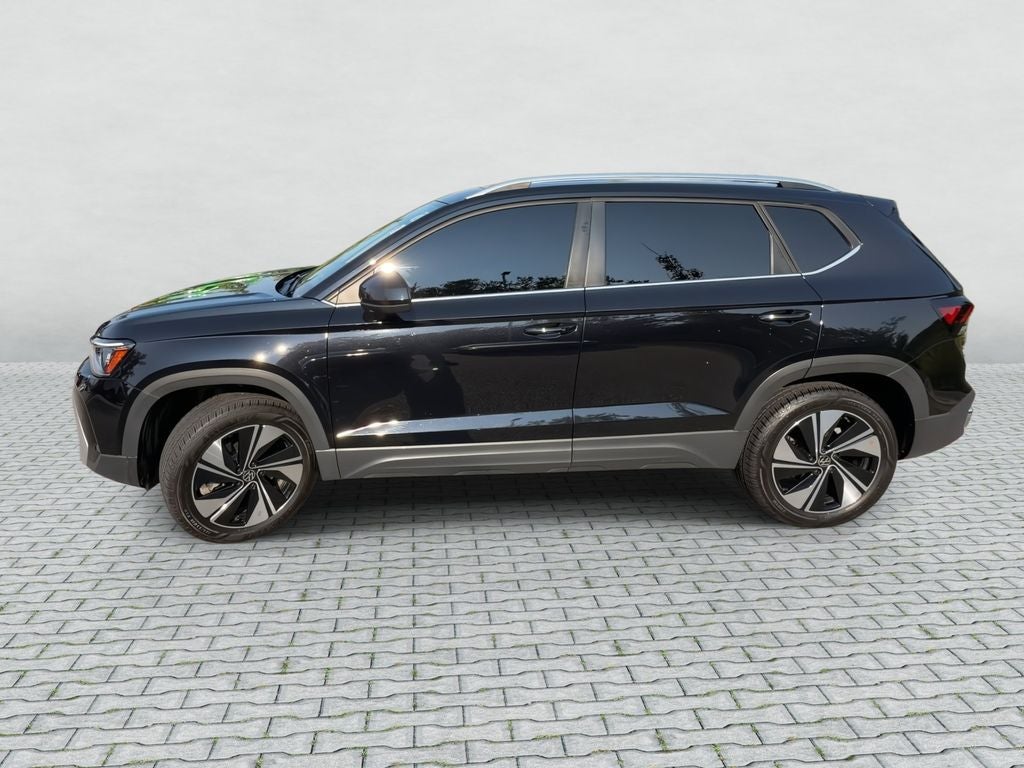 2025 Volkswagen Taos 1.5T SE AWD