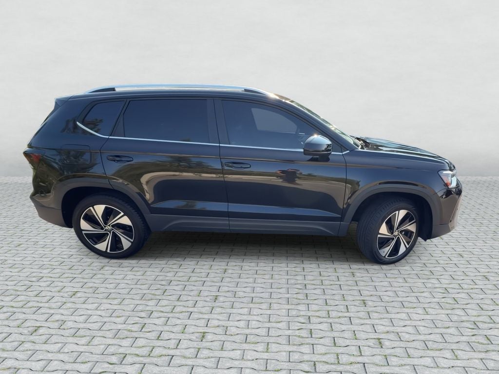 2025 Volkswagen Taos 1.5T SE AWD