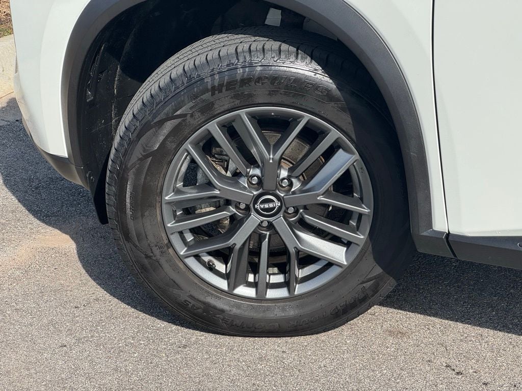 2023 Nissan Rogue S FWD