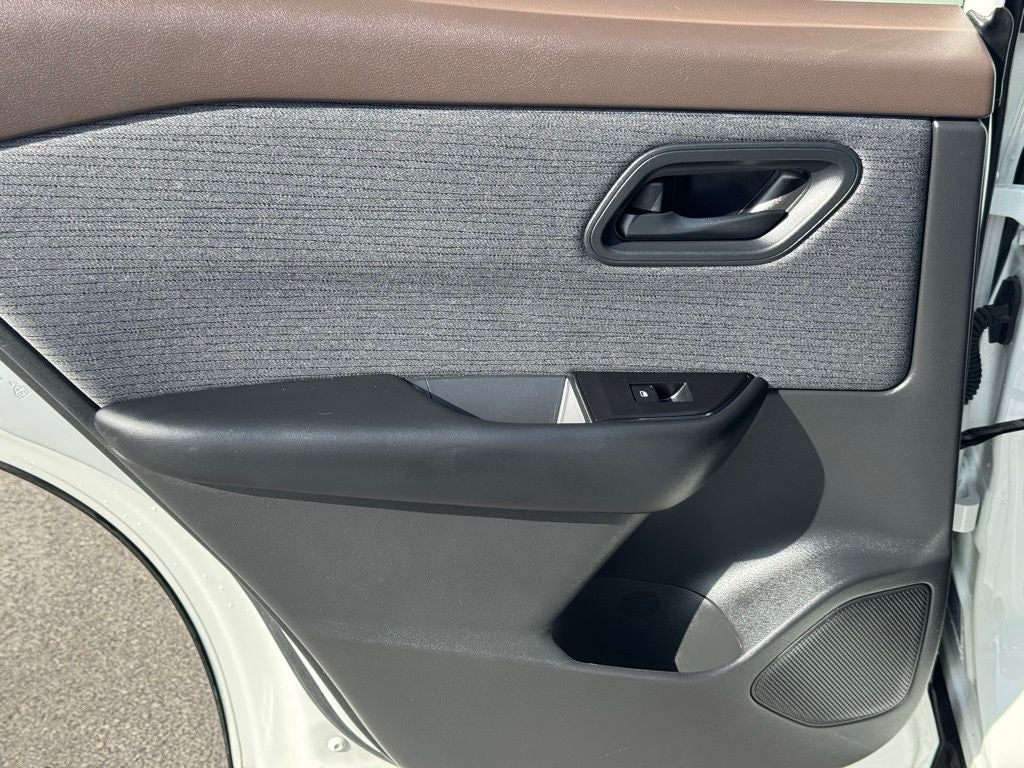 2023 Nissan Rogue S FWD