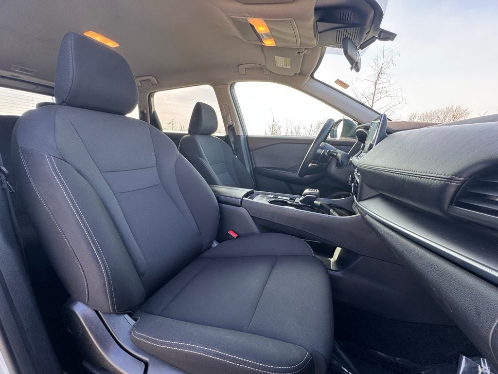 2023 Nissan Rogue S FWD