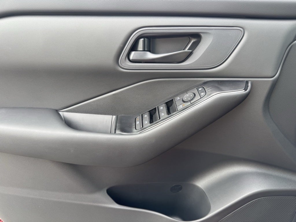 2025 Nissan Rogue S AWD