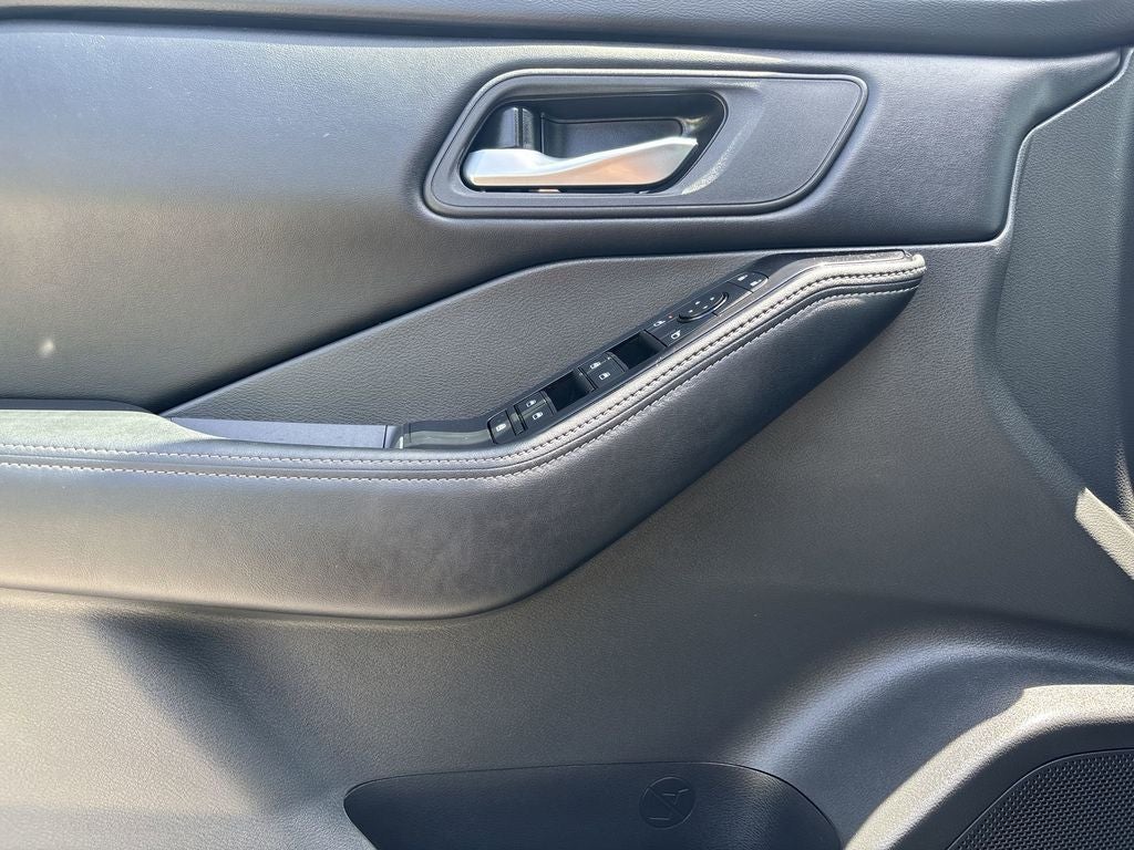 2026 Nissan Rogue SV AWD