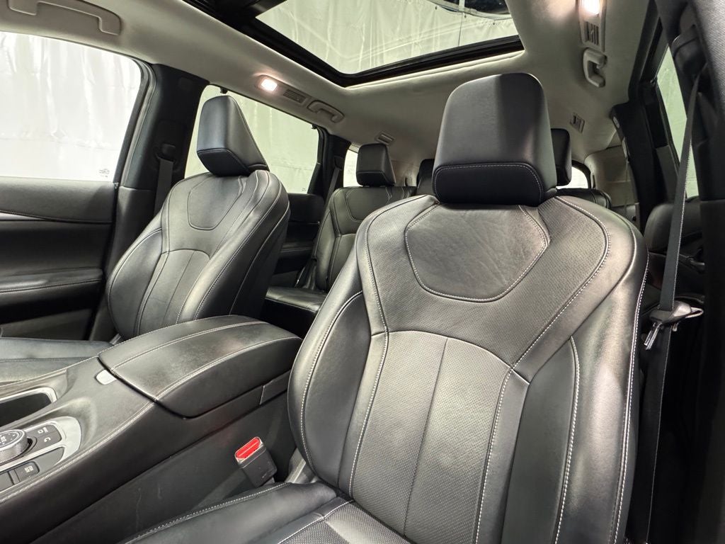 2024 INFINITI QX60 LUXE