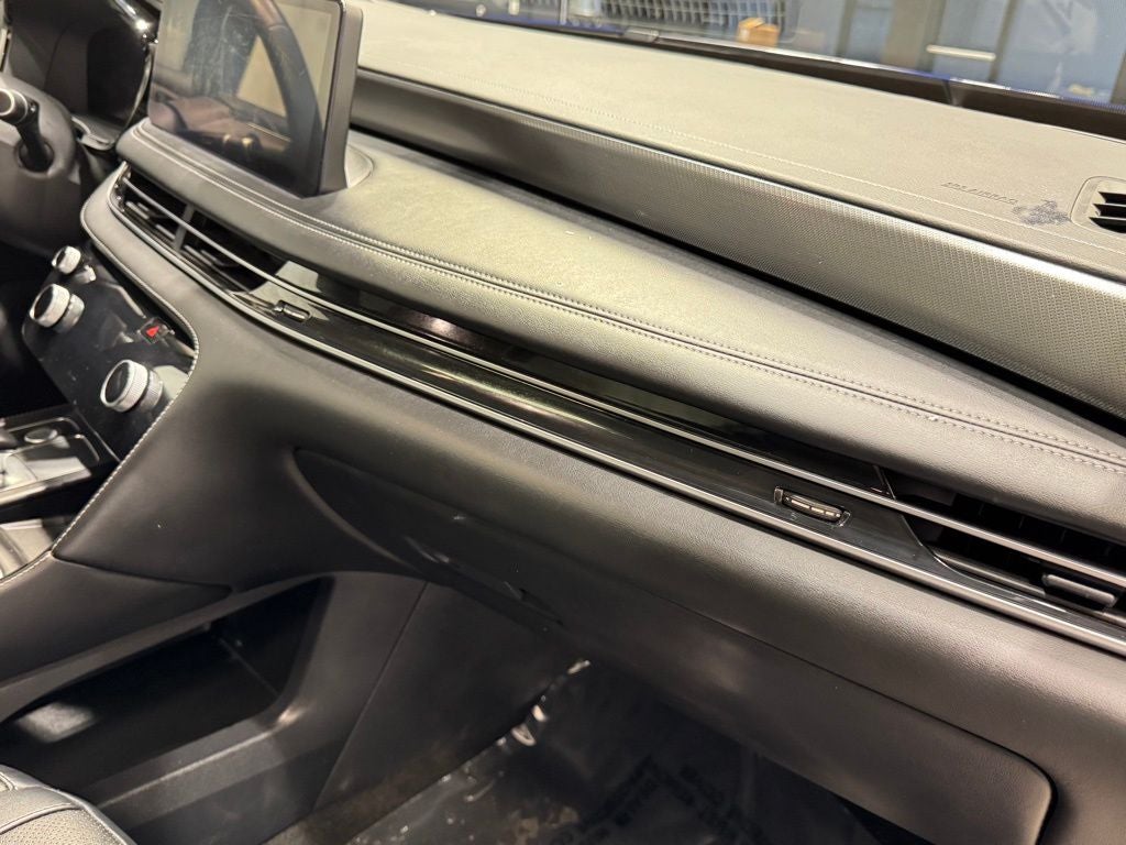 2024 INFINITI QX60 LUXE