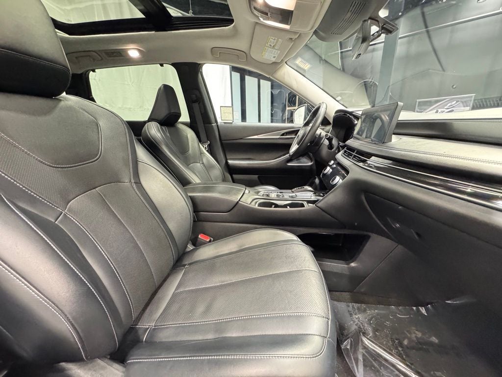 2024 INFINITI QX60 LUXE