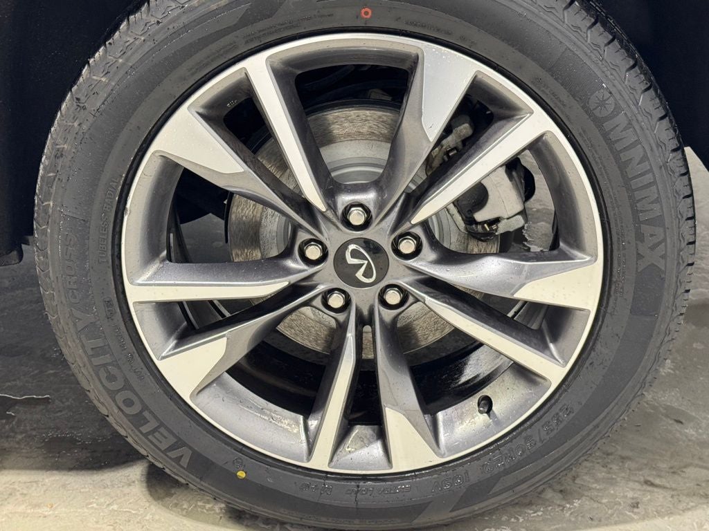 2024 INFINITI QX60 LUXE
