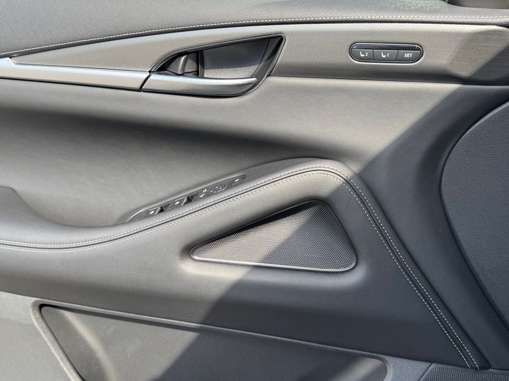 2023 INFINITI QX60 LUXE AWD