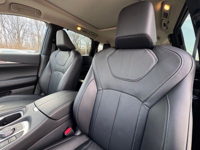 2023 INFINITI QX60 LUXE AWD