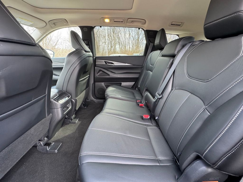 2023 INFINITI QX60 LUXE AWD