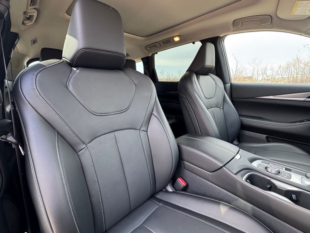 2023 INFINITI QX60 LUXE AWD