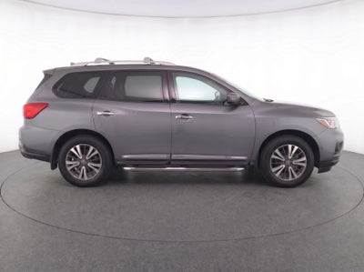 2019 Nissan Pathfinder SL 4WD