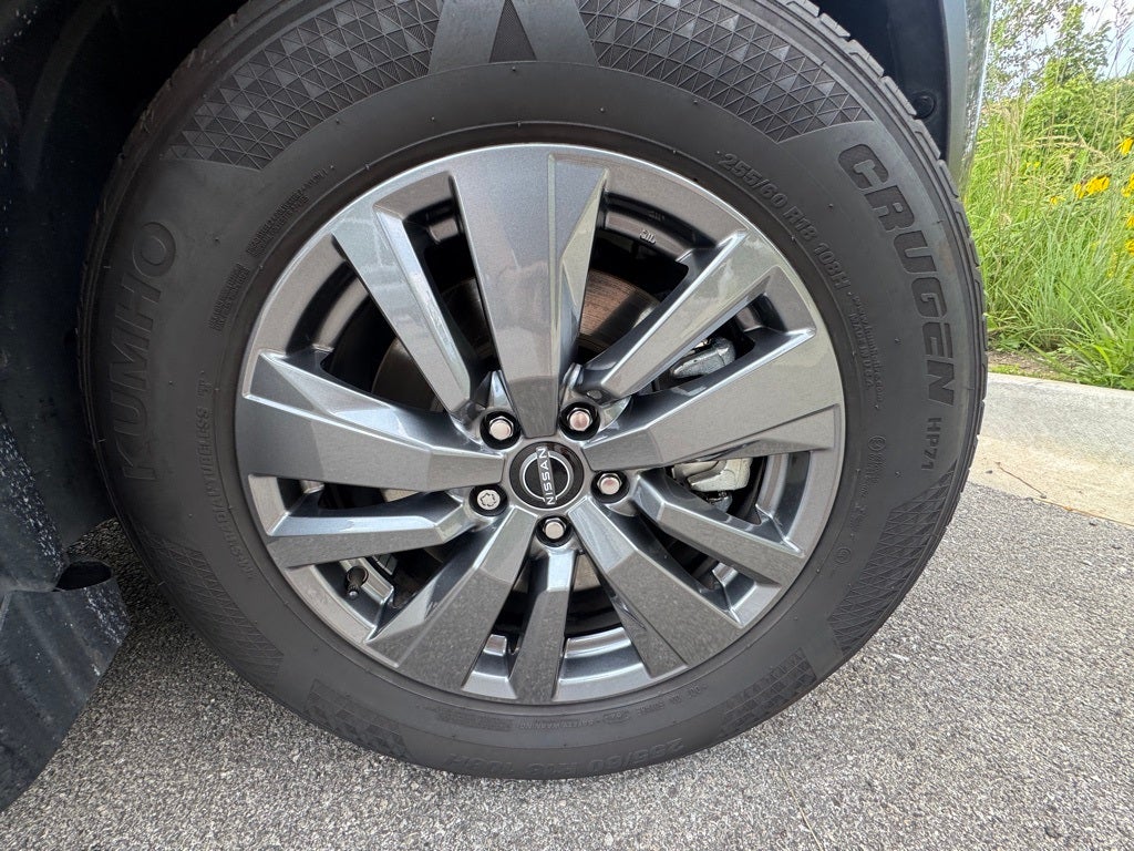 2025 Nissan Pathfinder SV 4WD