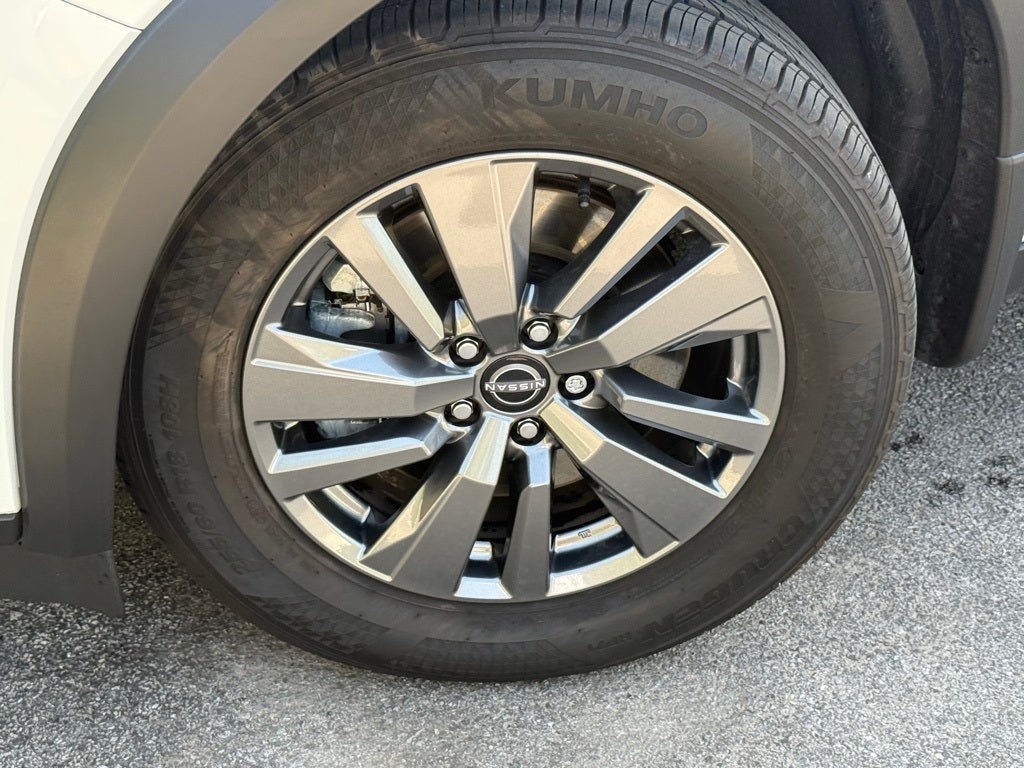 2025 Nissan Pathfinder SV 4WD