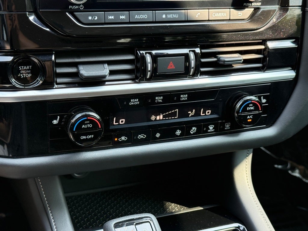 2025 Nissan Pathfinder SV 4WD