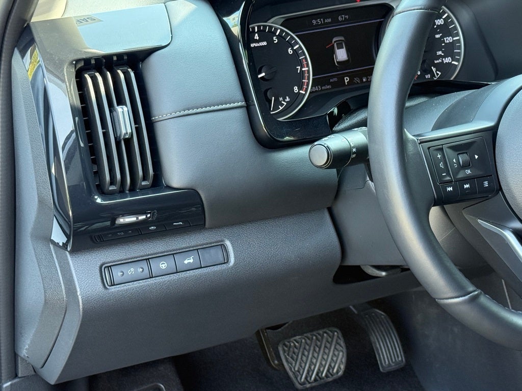 2025 Nissan Pathfinder SV 4WD