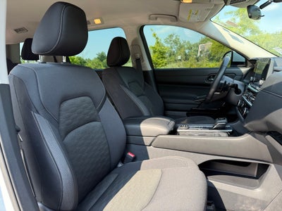 2025 Nissan Pathfinder SV 4WD