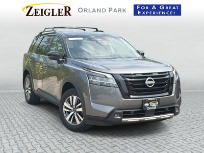 2023 Nissan Pathfinder SL 4WD