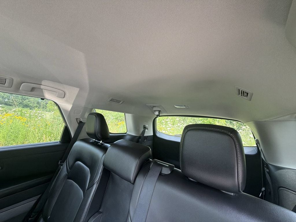 2023 Nissan Pathfinder SL 4WD