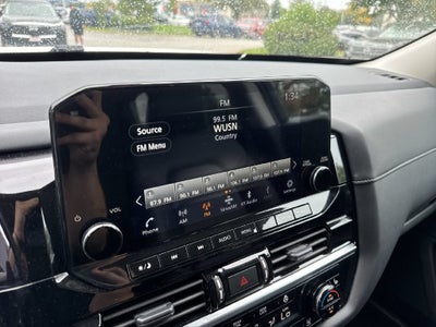 2024 Nissan Pathfinder SL 4WD